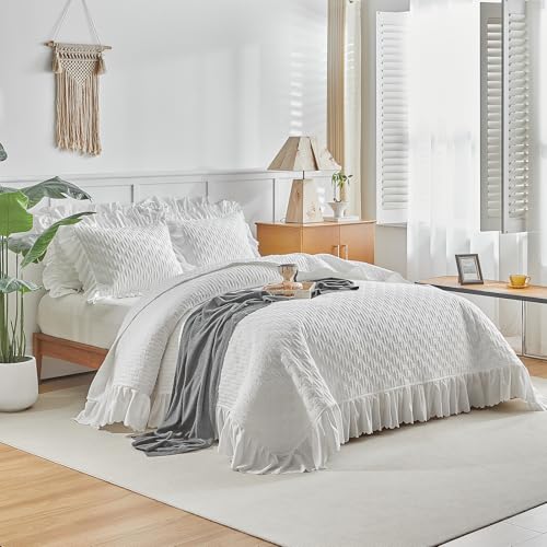 Uozzi Bedding Ruffled Quilt Bedding Set Queen Size 96 * 96in - 3 Pieces Solid Shabby Chic Farmhouse Ruffles Rustic Coverlet Lightweight Fluffy Summer Oversized Bedspread with Shams for Women Men White - Image 3