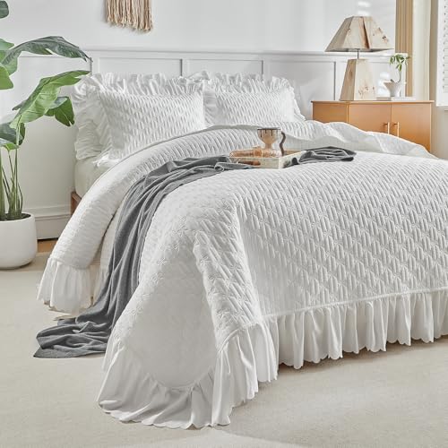 Uozzi Bedding Ruffled Quilt Bedding Set Queen Size 96 * 96in - 3 Pieces Solid Shabby Chic Farmhouse Ruffles Rustic Coverlet Lightweight Fluffy Summer Oversized Bedspread with Shams for Women Men White - Image 5
