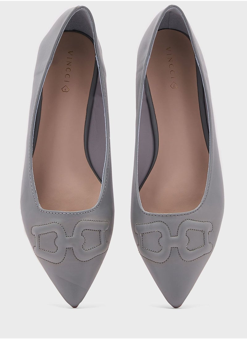 Vincci - Pointed Toe Pumps - Image 1