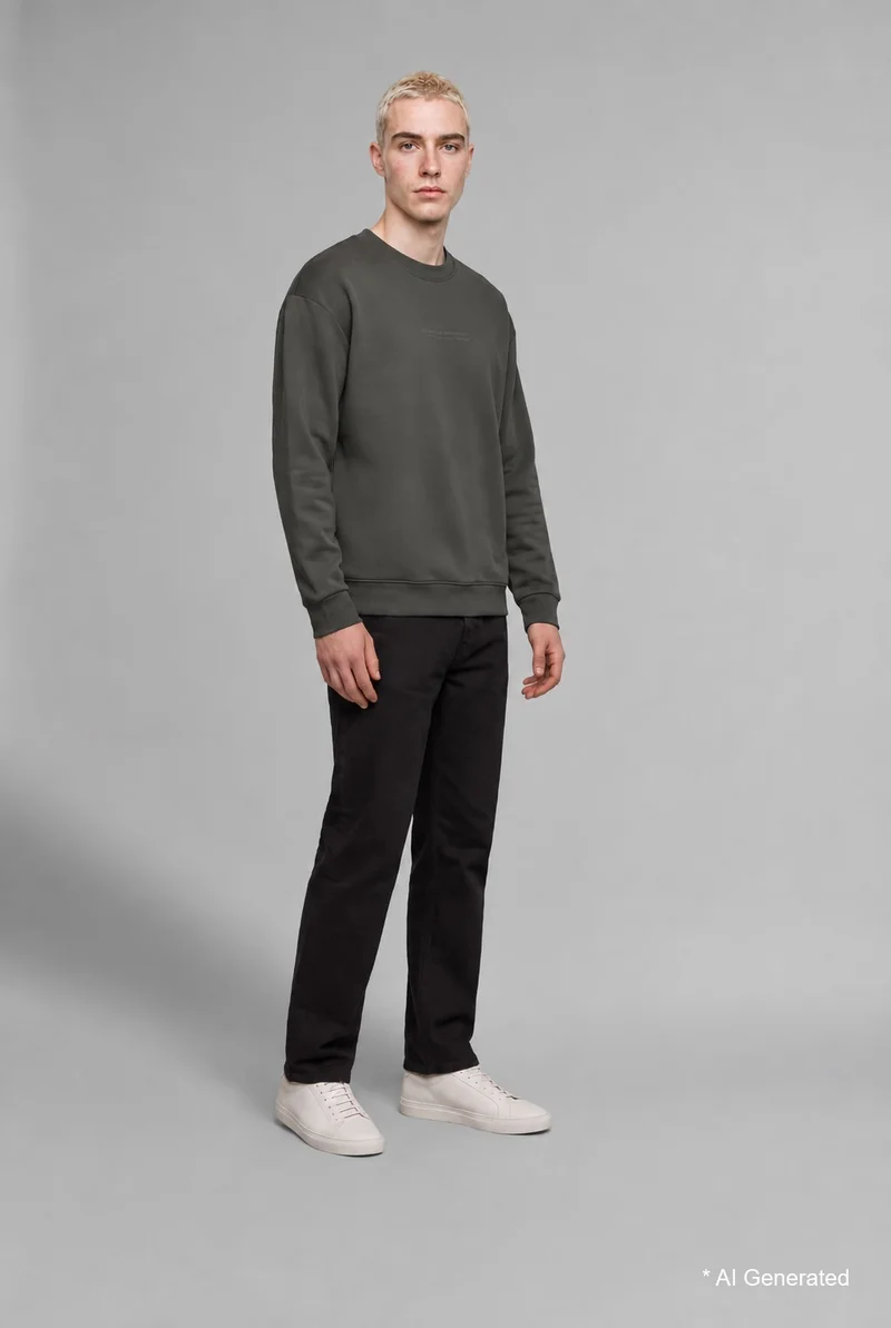 Boxy Fit Printed Crew Neck Long Sleeve Sweatshirt