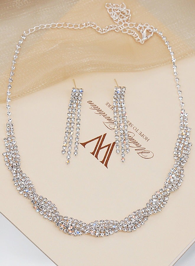 جيليز طقم مكون من عقد وأقراط من قطعتين من الماس بالكامل وأقراط كريستالية لحفلات الزفاف ووصيفة العروس ومجموعة مجوهرات للنساء والفتيات وإكسسوارات الملابس - Image 5