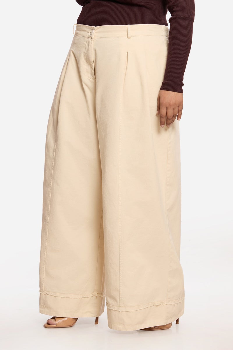 Virgio Solid 100%. Cotton Utility Pleated Plus Size Trousers for Women - Image 4