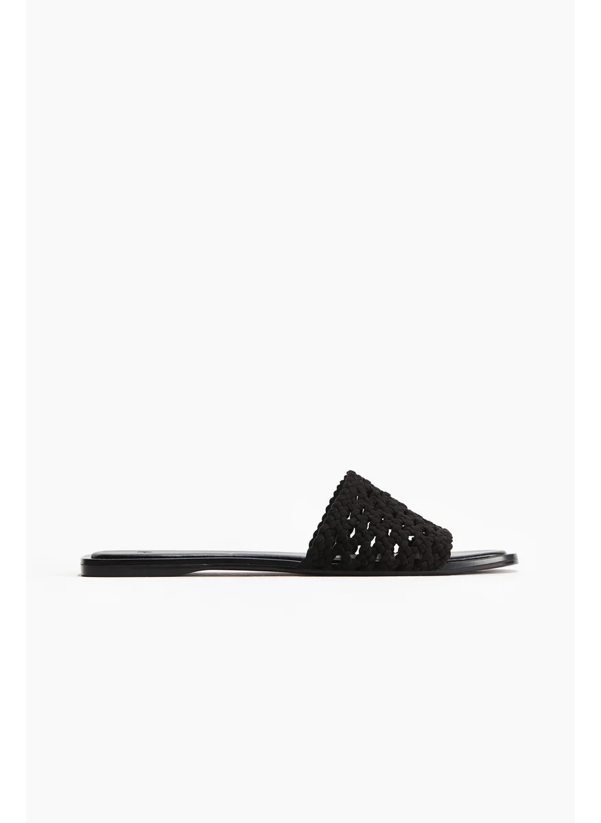 اتش اند ام Braided Sandals