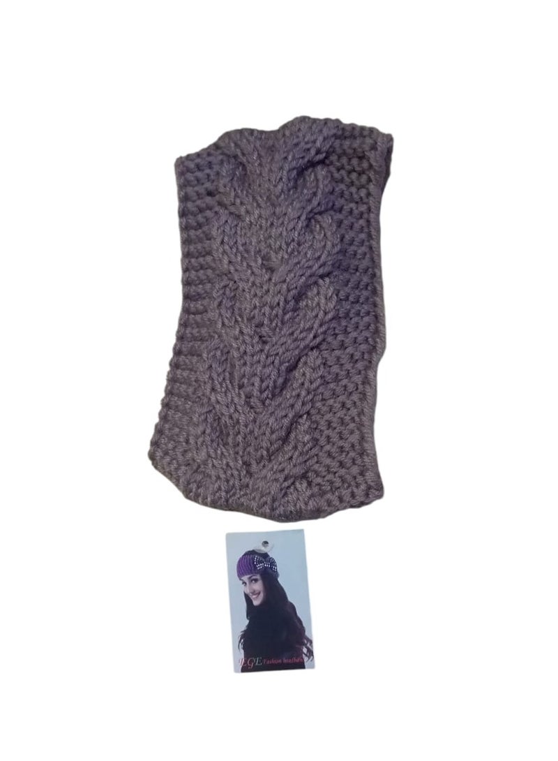 إسكدنيا رباط رأس شتوي مربع الشكل بشكل هندسي. لون رصاصي - Image 2