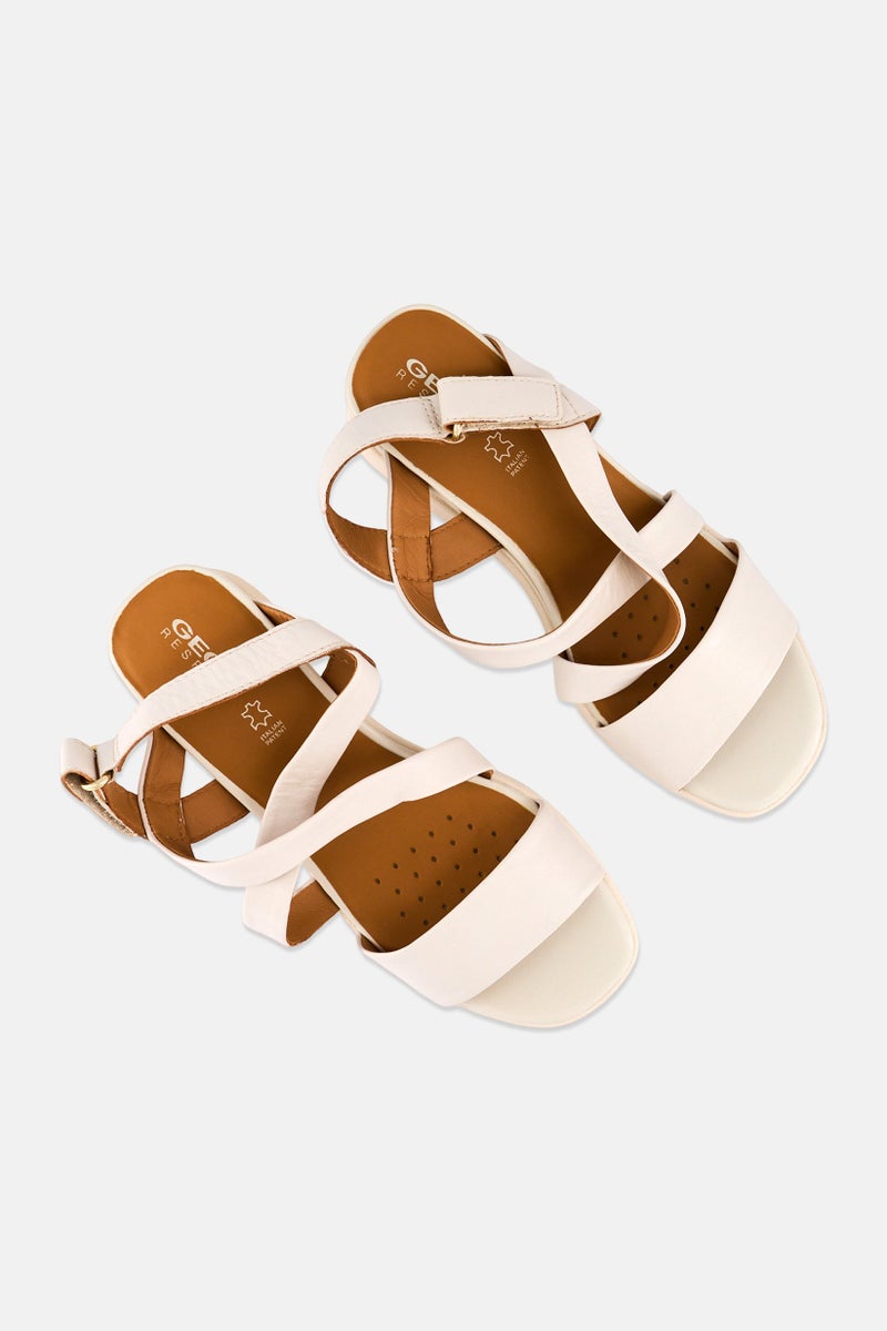 GEOX أحذية نسائية د سيفيريكا بإغلاق فيلكرو، أبيض فاتح - Image 4