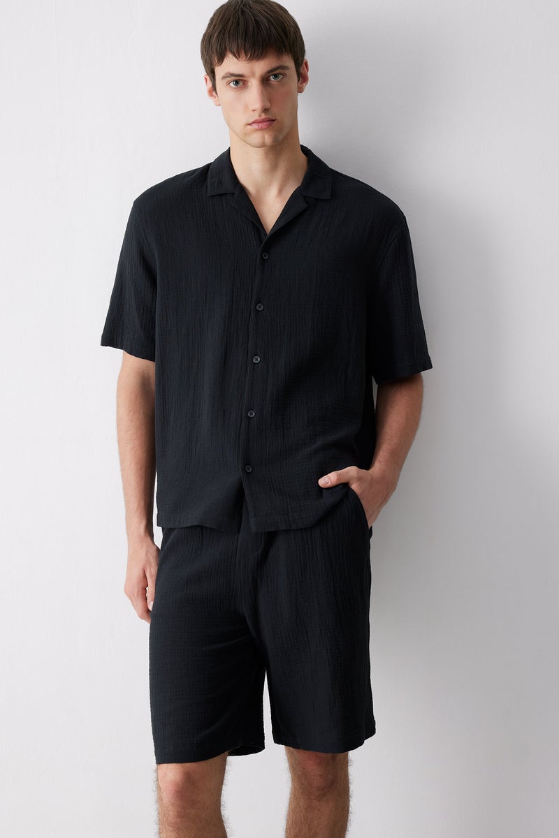 DeFacto Man Relax Fit Resort Neck Cotton Short Sleeve Shirt - Image 1