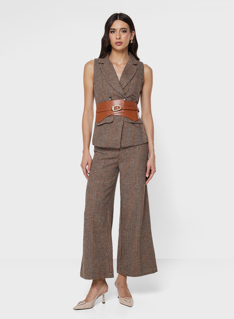 خزانة طقم بلوزة وبنطلون - Image 1