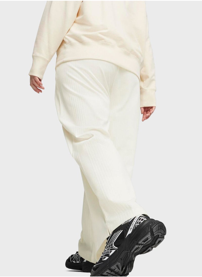 PUMA - Classics Ribbed Relaxed Pants - Image 1