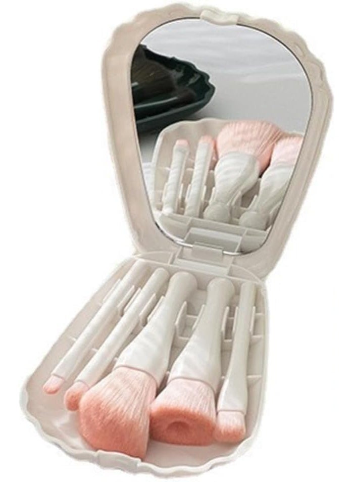 مجموعة فرش مكياج في علبة على شكل صدفة مع مرآة لوضع البودرة وأحمر الشفاه وظلال العيون ومستحضرات التجميل، - Image 1