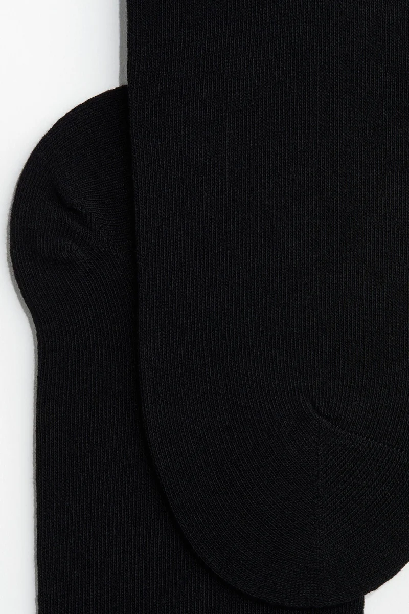 اتش اند ام جوارب رياضية - عبوة من 7