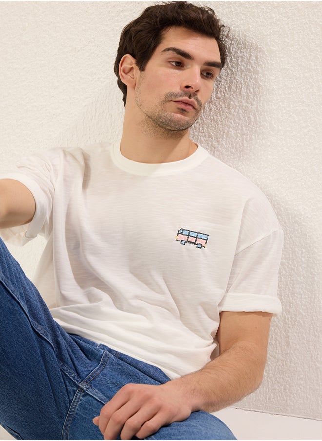 trendyol White Oversize/Wide Cut Car Embroidered 100% Cotton T-Shirt  - Image 4
