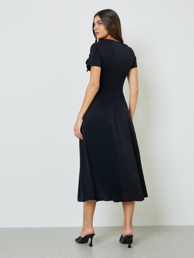 Styli Black Bow Decor A-Line Midi Dress - Image 5