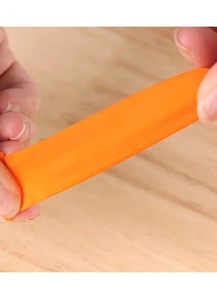 Goolsky 6-Pack Silicone Thumb Knife Set with Safety Finger Covers, Portable Fingerheld Garden Pruning Tools for Fruit Picking and Plant Trimming  - Image 4