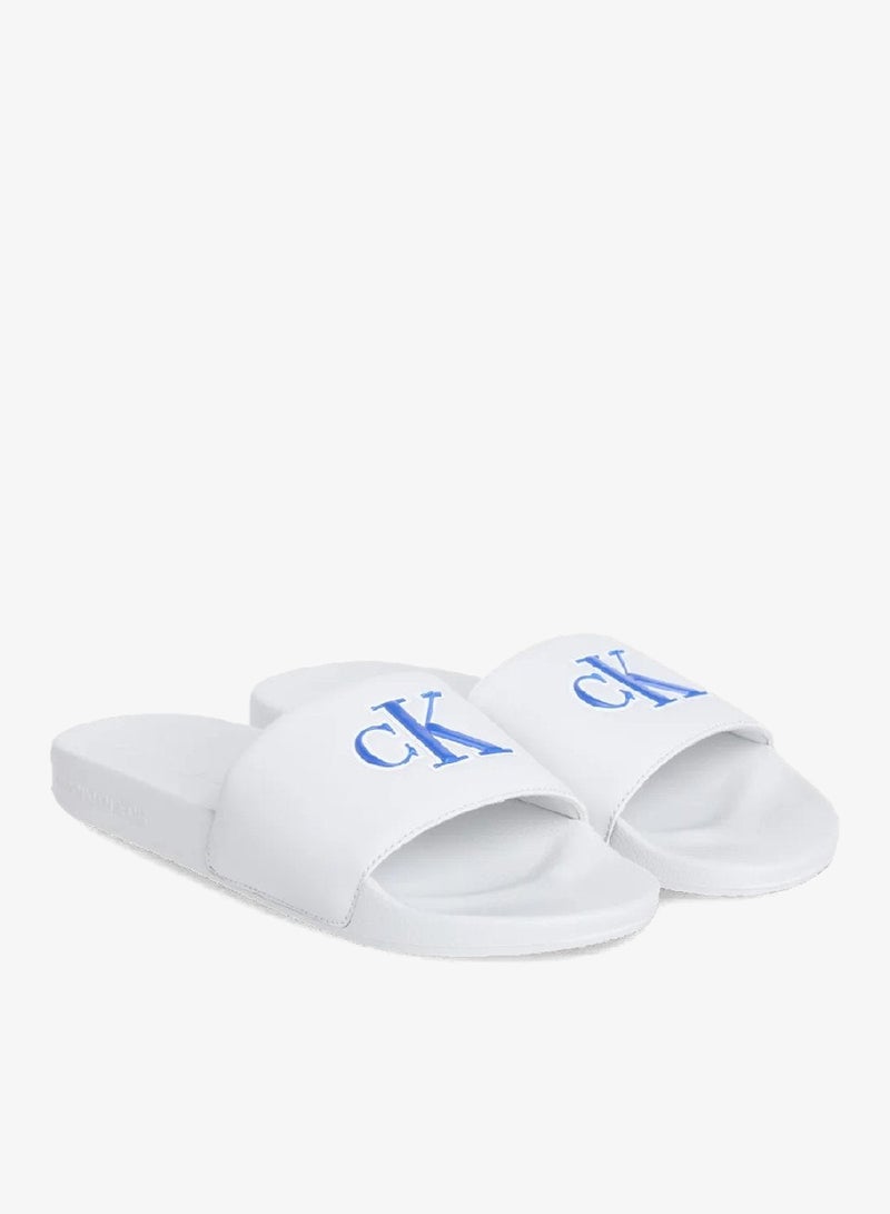 كالفن كلاين جينز شبشب مزين بشعار كلفن كلاين - Image 2