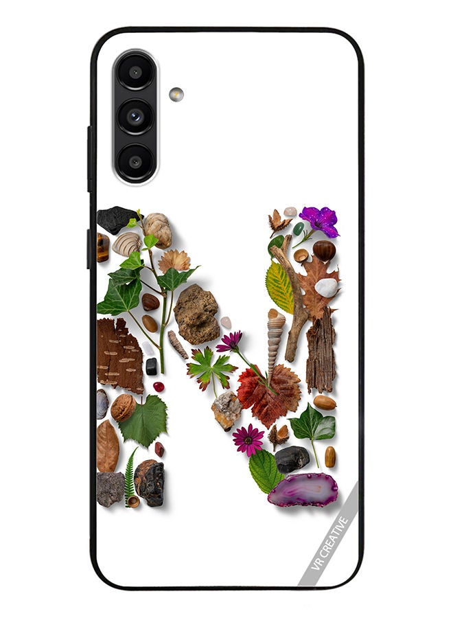 VR CREATIVE غطاء حماية لجهاز سامسونج جالاكسي A13 5G بتصميم حرف N متعدد الألوان - Image 1