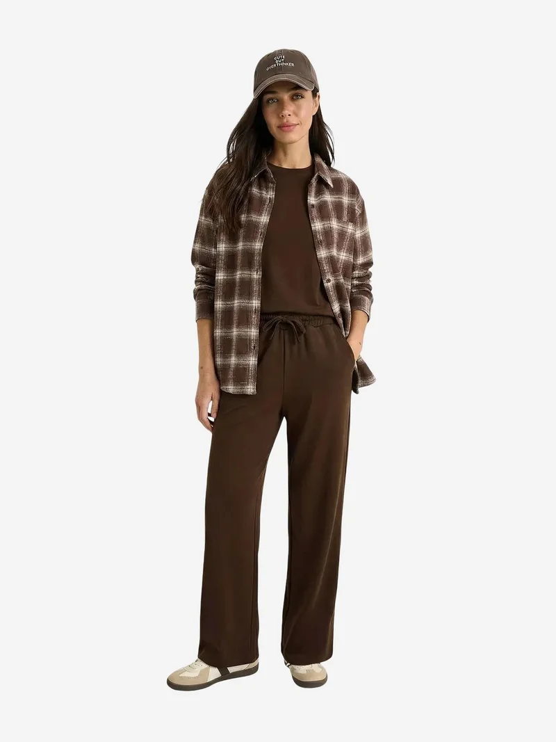 Bianco Lucci LUCCI Crew Neck T-Shirt and Pants Two-Piece Set