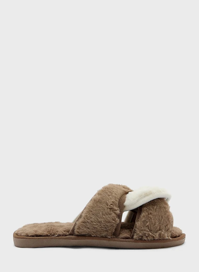 Ginger Interwoven Strap Fluffy Bedroom Slipper