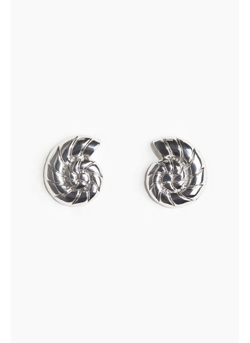 اتش اند ام Shell-Shaped Earrings