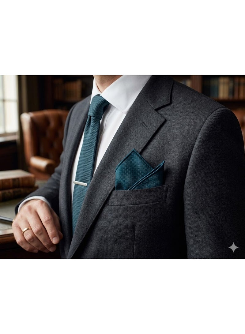 Men's pocket square to complete a formal suit look - high-quality fabric with a modern design - Image 1