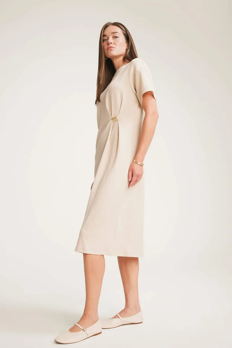 ديفاكتو Regular Fit Crew Neck Dress