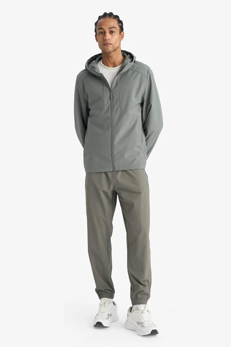 ديفاكتو Regular Fit Waterproof Windproof Hooded Jacket
