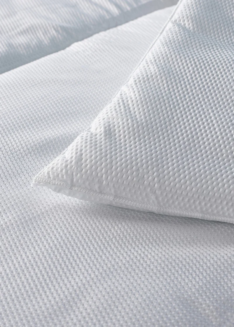 Matalan Downland White Waffle Duvet (10.5 Tog)