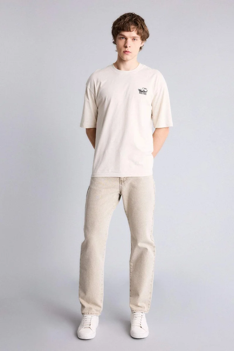 ديفاكتو Boxy Fit Printed Short Sleeve T-Shirt