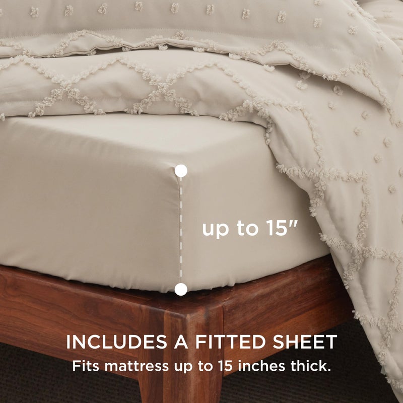 Bedsure 4 Pieces Boho Duvet Cover Set with Fitted Sheet Queen Size, Includes 1 Duvet Cover (230 cm x 230 cm) with Zipper Closure, 2 Pillow Shams (50 x 60 cm), 1 Fitted Sheet (150 cm x 203 cm) , Beige - Image 2