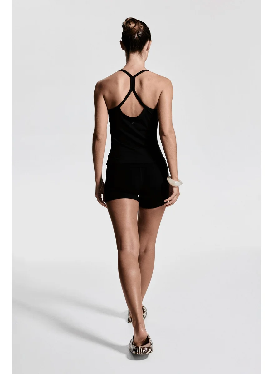 اتش اند ام Sports Cycling Shorts With Softmove™