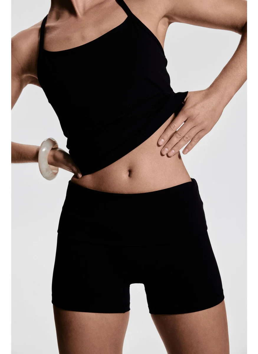 اتش اند ام Sports Cycling Shorts With Softmove™