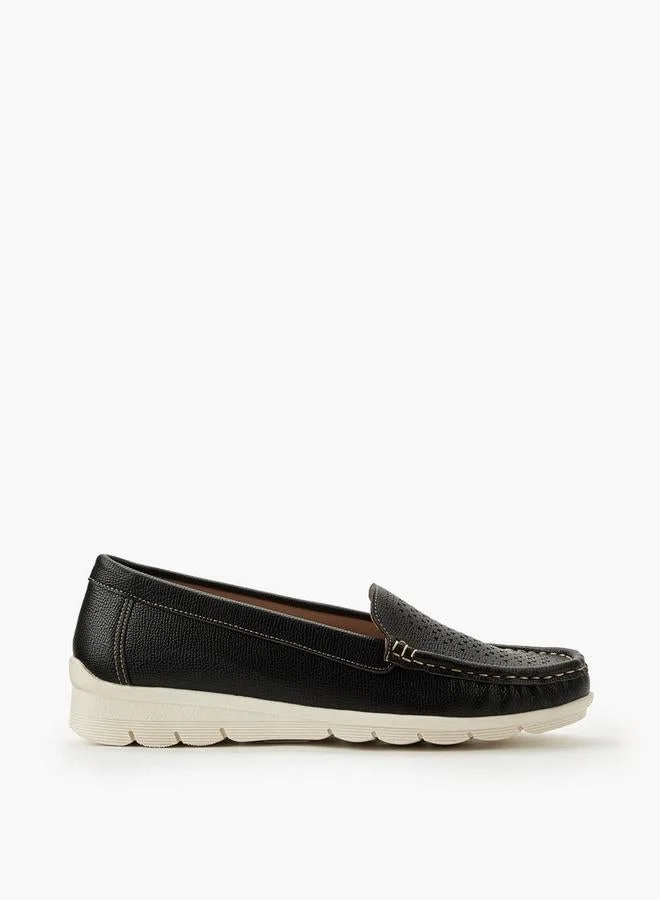 لو كونفورت Women Perforated Loafers