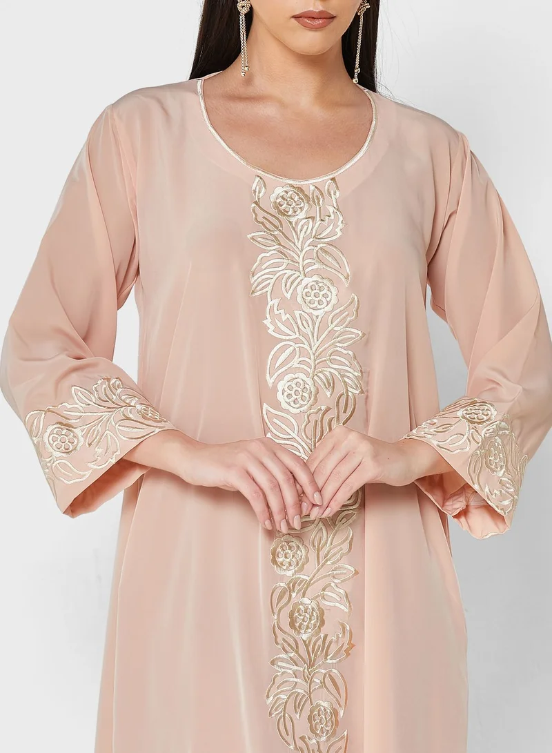 Khizana Embroidered Detail Jalabiya