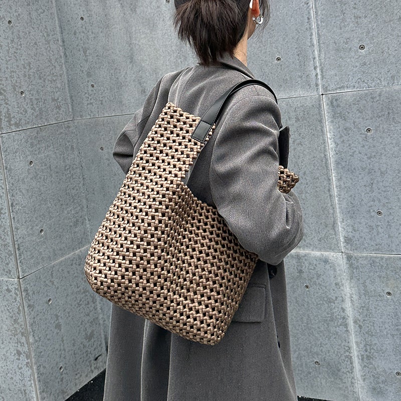 Light luxury hand-woven bag silk satin windmill knot hollow out niche design large capacity portable mother and child bag in stock - Image 4