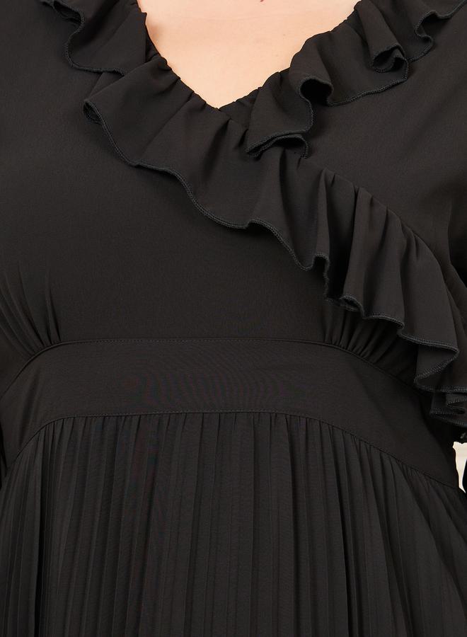 Styli Plus Ruffle Trim Pleated Detail A-Line Maxi Dress - Image 3