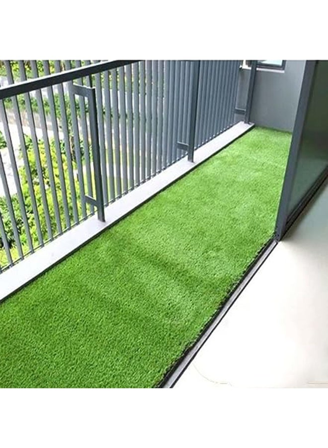 طعم المنزل سجادة عشب صناعي - سجادة عشب صناعي بسمك 30 مم للحدائق والشرفات والمساحات الخضراء | عشب صناعي أخضر واقعي مزود بنظام تصريف وبطانة مطاطية | ديكور داخلي وخارجي مناسب للحيوانات الأليفة - متوفر بستة أحجام - Image 1