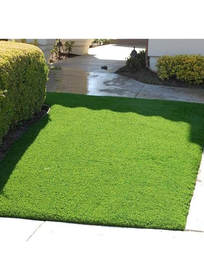 طعم المنزل سجادة عشب صناعي - سجادة عشب صناعي بسمك 30 مم للحدائق والشرفات والمساحات الخضراء | عشب صناعي أخضر واقعي مزود بنظام تصريف وبطانة مطاطية | ديكور داخلي وخارجي مناسب للحيوانات الأليفة - متوفر بستة أحجام - Image 3