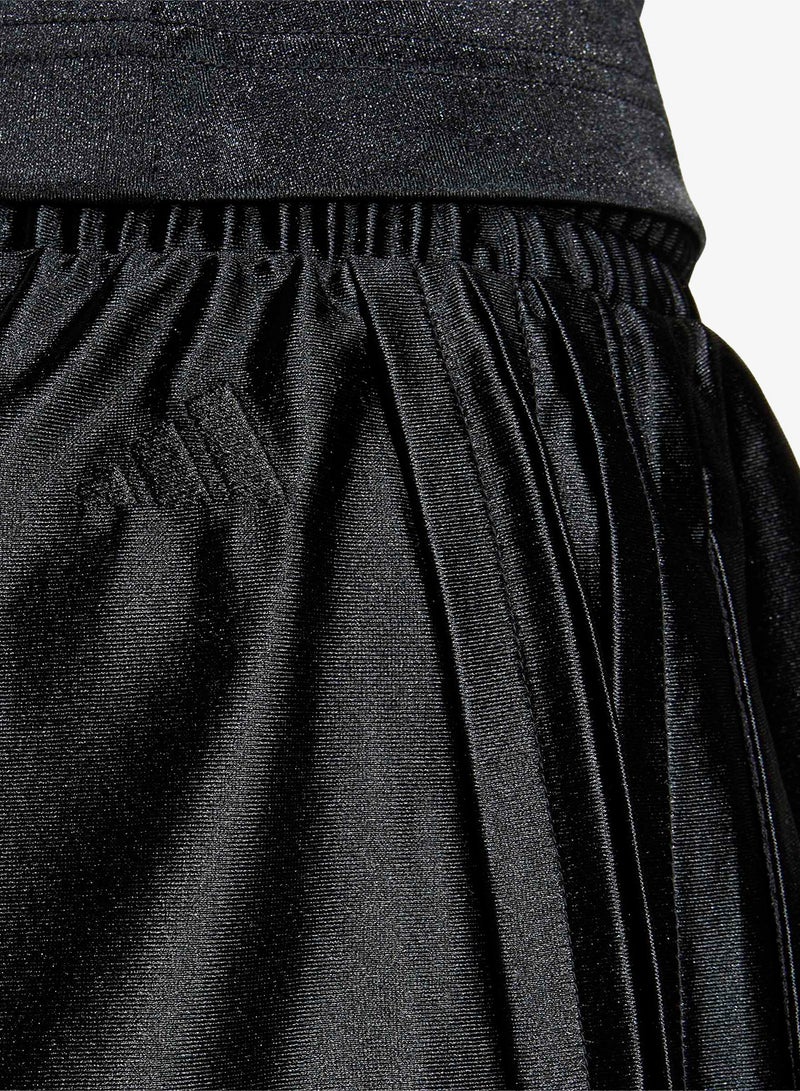 Adidas Seasonal Essential Shorts - Image 4