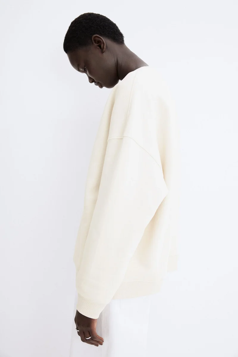 اتش اند ام سويت شيرت بقصّة فضفاضة