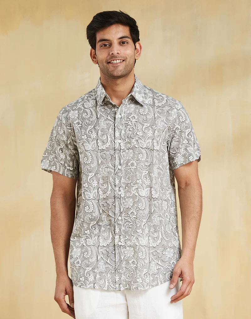 فاب انديا قميص قطني مطبوع يدويًا باللون الرمادي