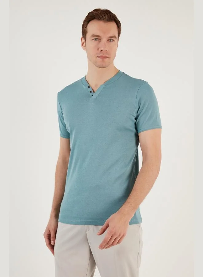 بوراتي تيشيرت رجالي قطن بياقة  بقصة ضيقة وتفاصيل أزرار من بوراتي  قطع