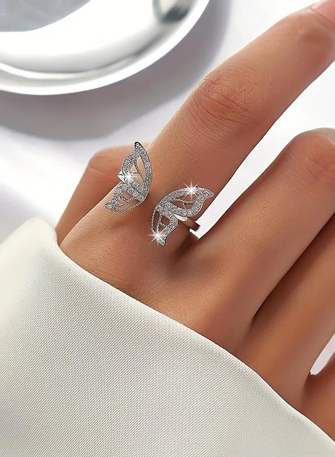 تايك تو خاتم مفتوح على شكل فراشة