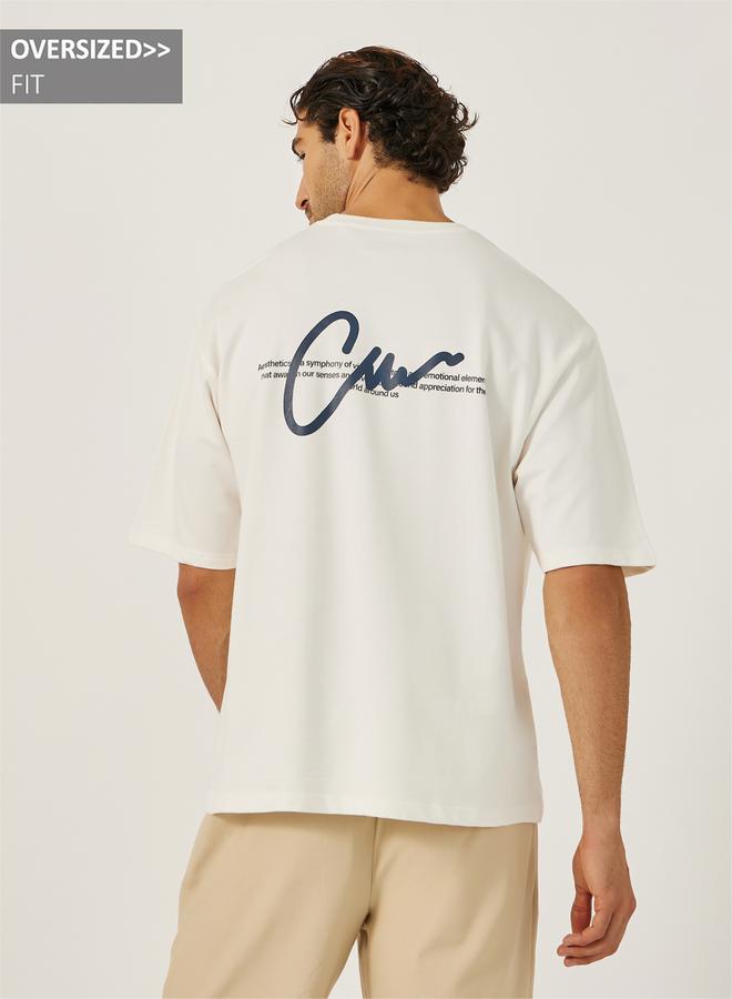 ستايلي تيشيرت أوفر سايز بياقة دائرية وطبعة شعار - Image 1