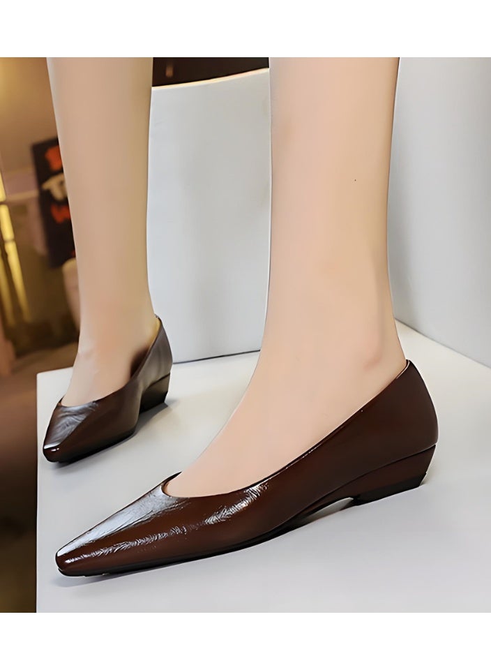 بيج تري أحذية النساء منخفضة الأسفين مريحة مغلقة موجهة إصبع القدم أحذية مسطحة بنية داكنة - Image 3