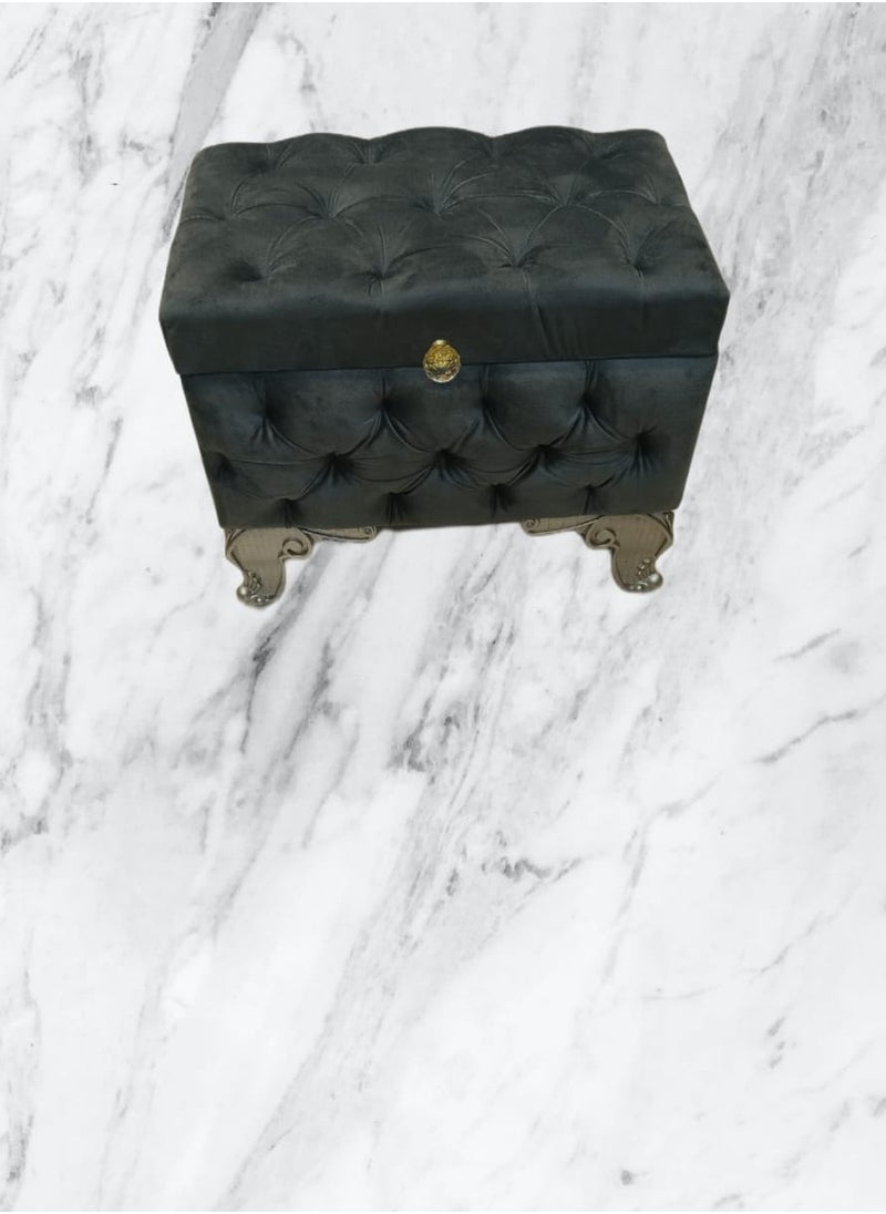 Generic Carpet box for storing carpets and prayer sheets. Available in different sizes. Medium size.  - Image 1