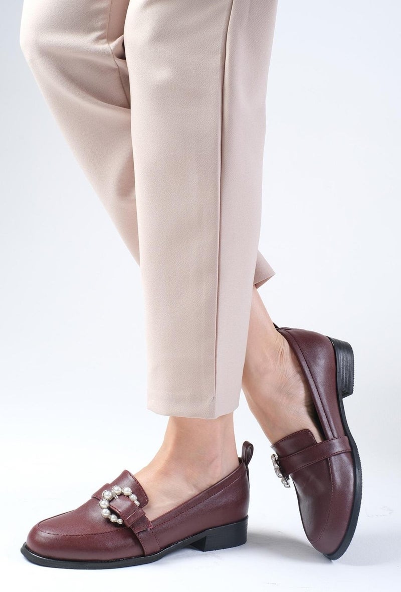 Mio Gusto Claret Red Pearl Buckle Women's Casual Flat Oxford Shoes  - Image 5