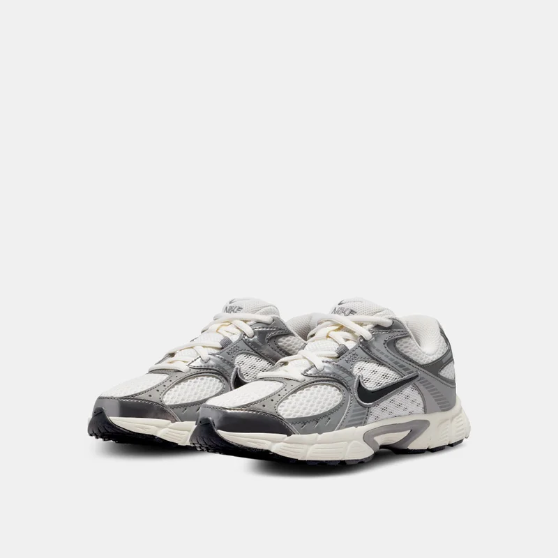 نايكي أحذية أطفال في  آر إن آر