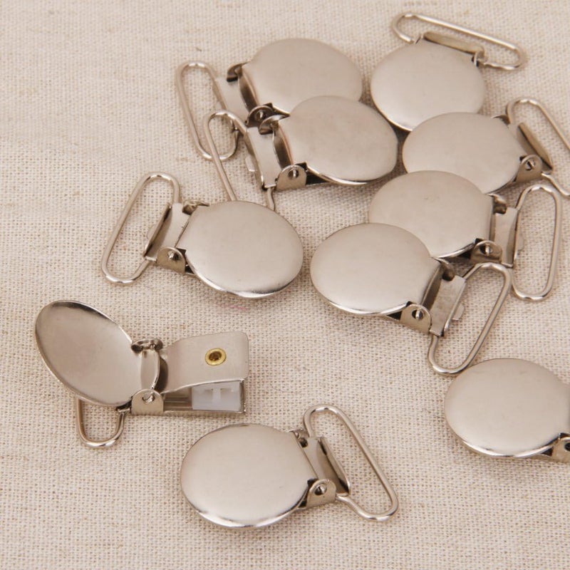 كلاراكو مجموعة من 10 مشابك معدنية دائرية الوجه مقاس 1 بوصة مع حشوات مستطيلة الشكل لحمل اللهاية والمرايل والألعاب - Image 3