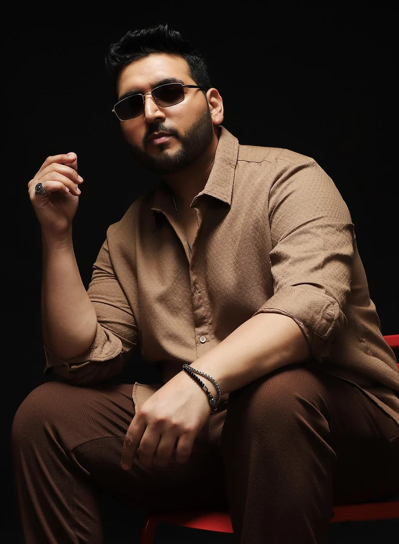 Instafab Plus Instafab Plus Men's Mocha Brown Indie-Motif Jacquard Shirt | Spread Collar , Long Cuffed Sleeves , Button Closure , Curved Hemline | Geometric Jacquard Cotton-Blend Material For Casual & Evening Wear