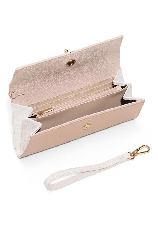 كول ات سبرنج Ravina Ladies White Wristlet