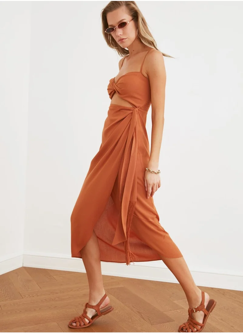 trendyol Cut Out Tassel Detail Dress